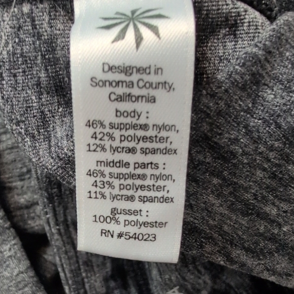 Athleta Ankle Length Leggings - Picture 10 of 11